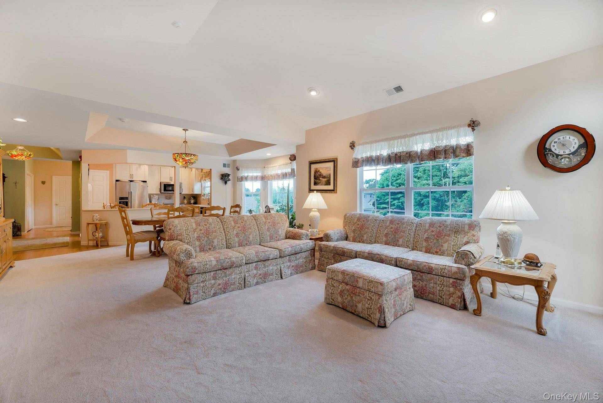 Moriches, NY 11955,537 Highland CT