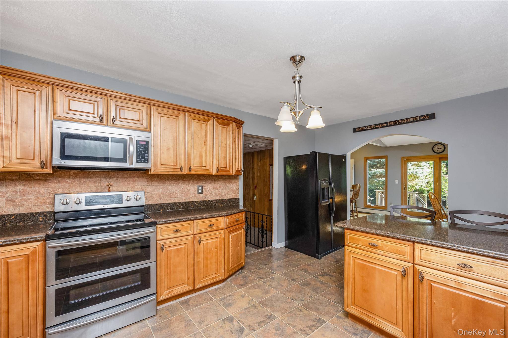 Islip, NY 11751,1340 Spur DR