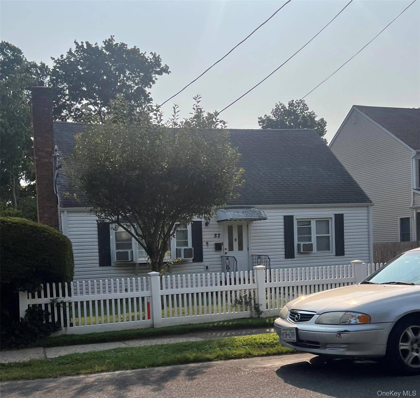 Huntington, NY 11743,82 Carley AVE