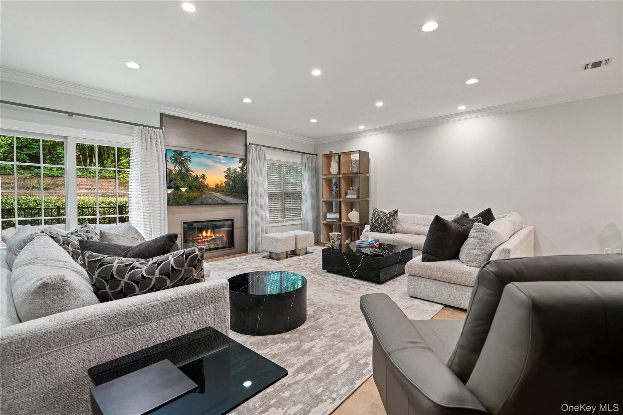 Woodbury, NY 11797,23 The Preserve