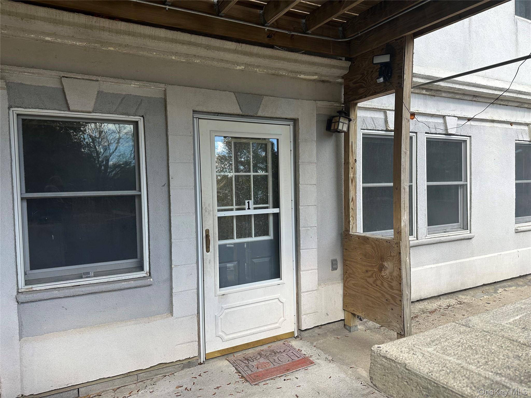 Saugerties, NY 12477,20 Bigelow RD ##1