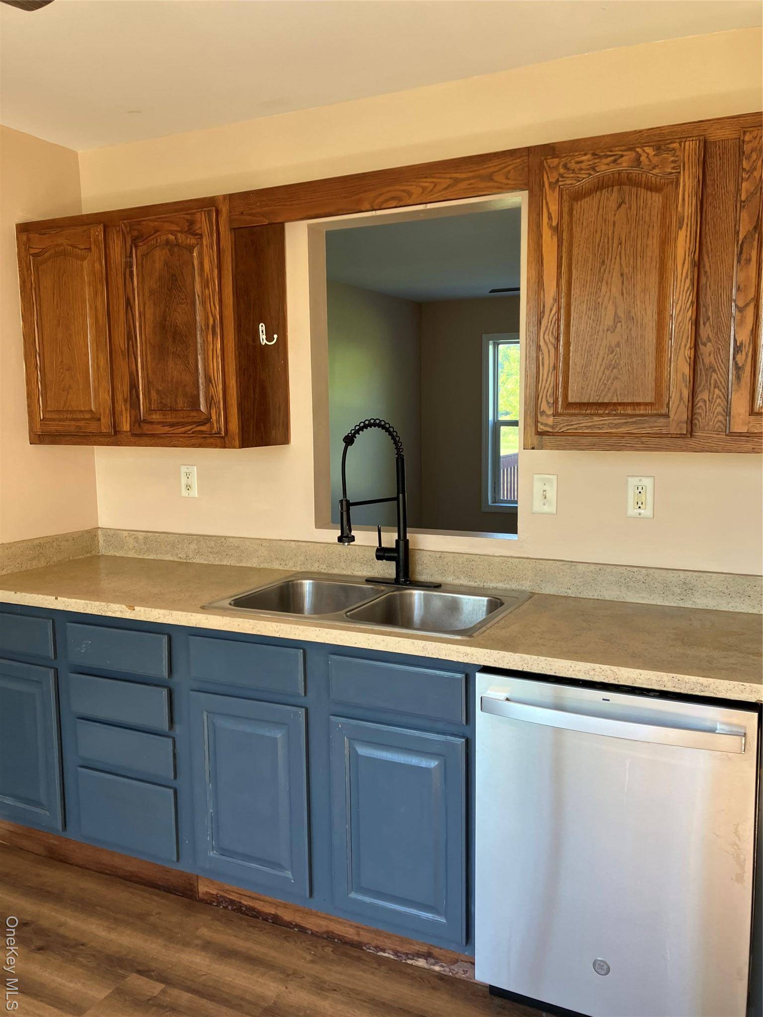 New Hampton, NY 10958,133 Ridgebury RD