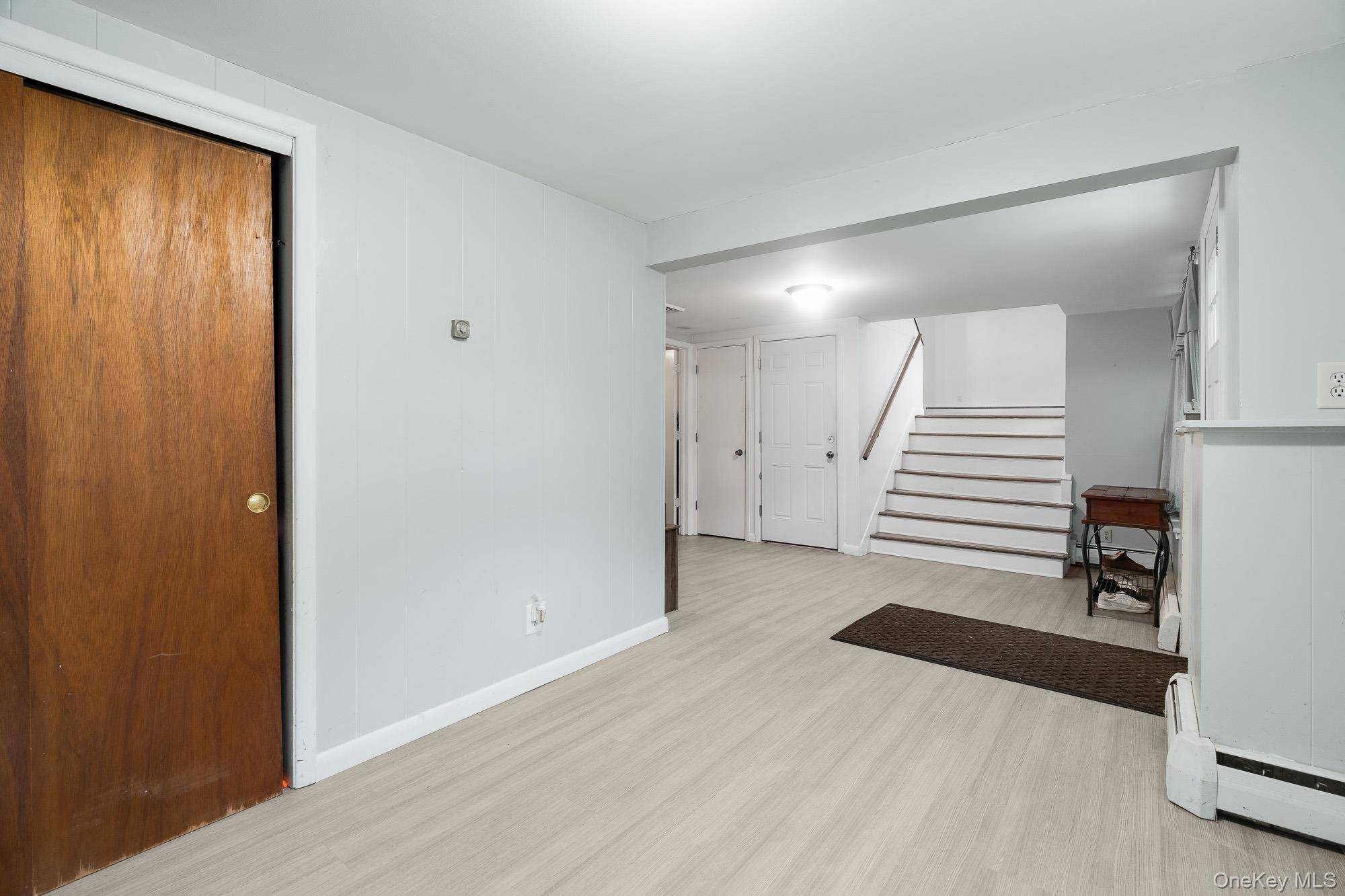 Poughkeepsie, NY 12601,2 Oriole DR