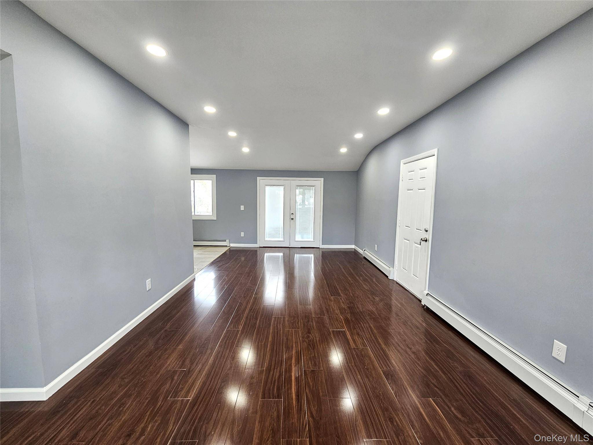 Farmingville, NY 11738,114 Granny RD