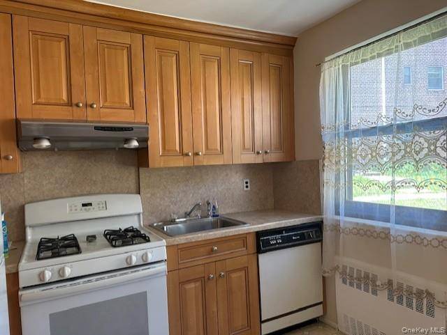 White Plains, NY 10603,5 Lawrence DR #A