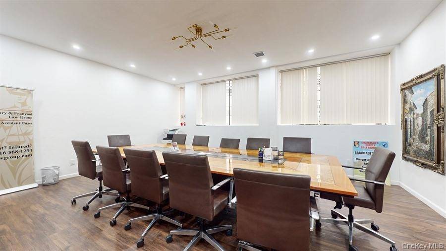 Westbury, NY 11590,26-32 Bond ST