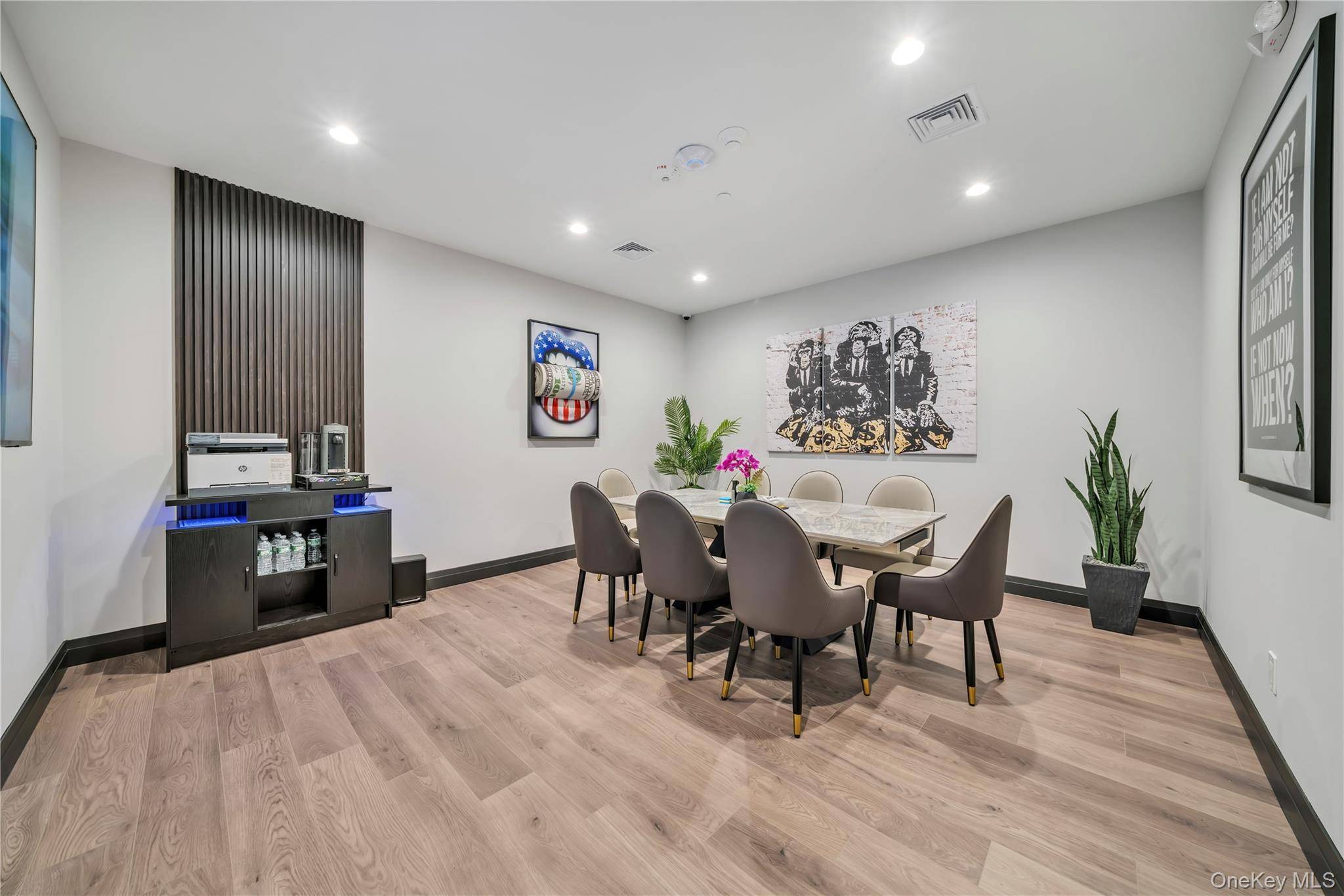 Mineola, NY 11501,101 Searing AVE #501