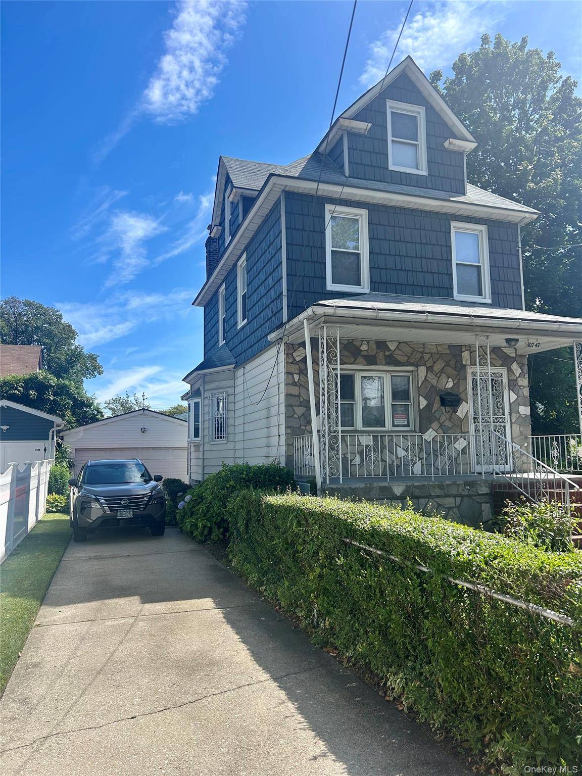 Richmond Hill, NY 11419,107-47 132nd ST