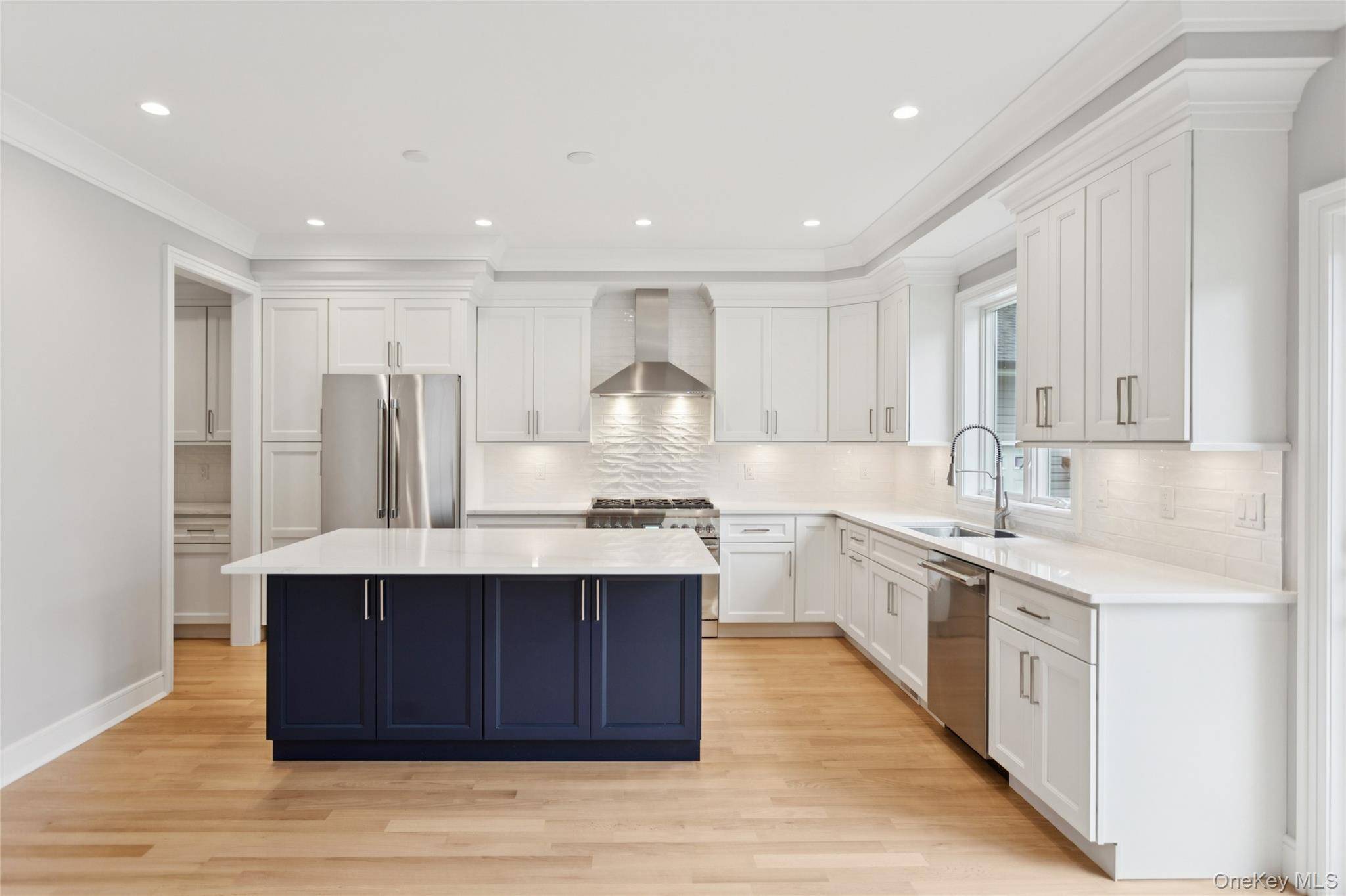 Port Washington, NY 11050,111 Fairfield AVE