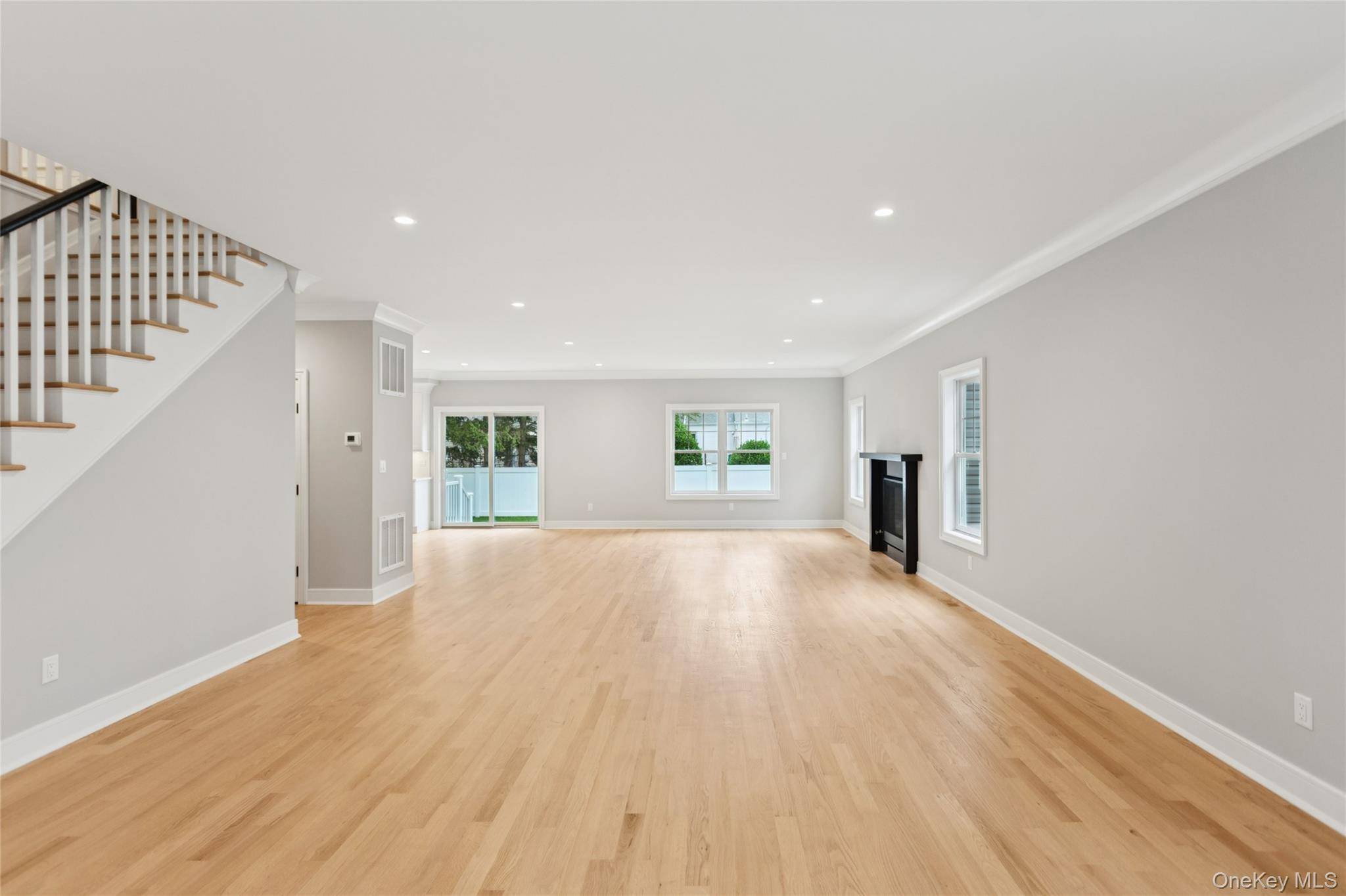 Port Washington, NY 11050,111 Fairfield AVE