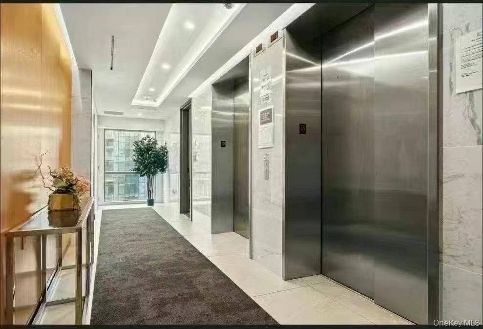 Flushing, NY 11354,134-37 35th AVE #9B