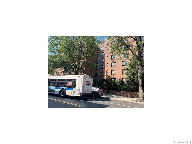Forest Hills, NY 11375,65-10 108TH STREET #3 M