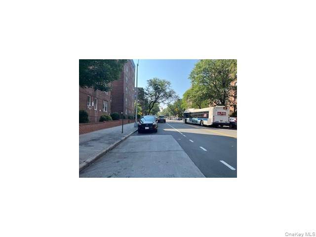 Forest Hills, NY 11375,65-10 108TH STREET #3 M