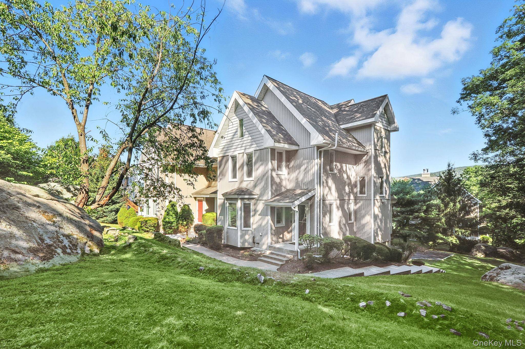 Fort Montgomery, NY 10922,53 Corbin Hill RD