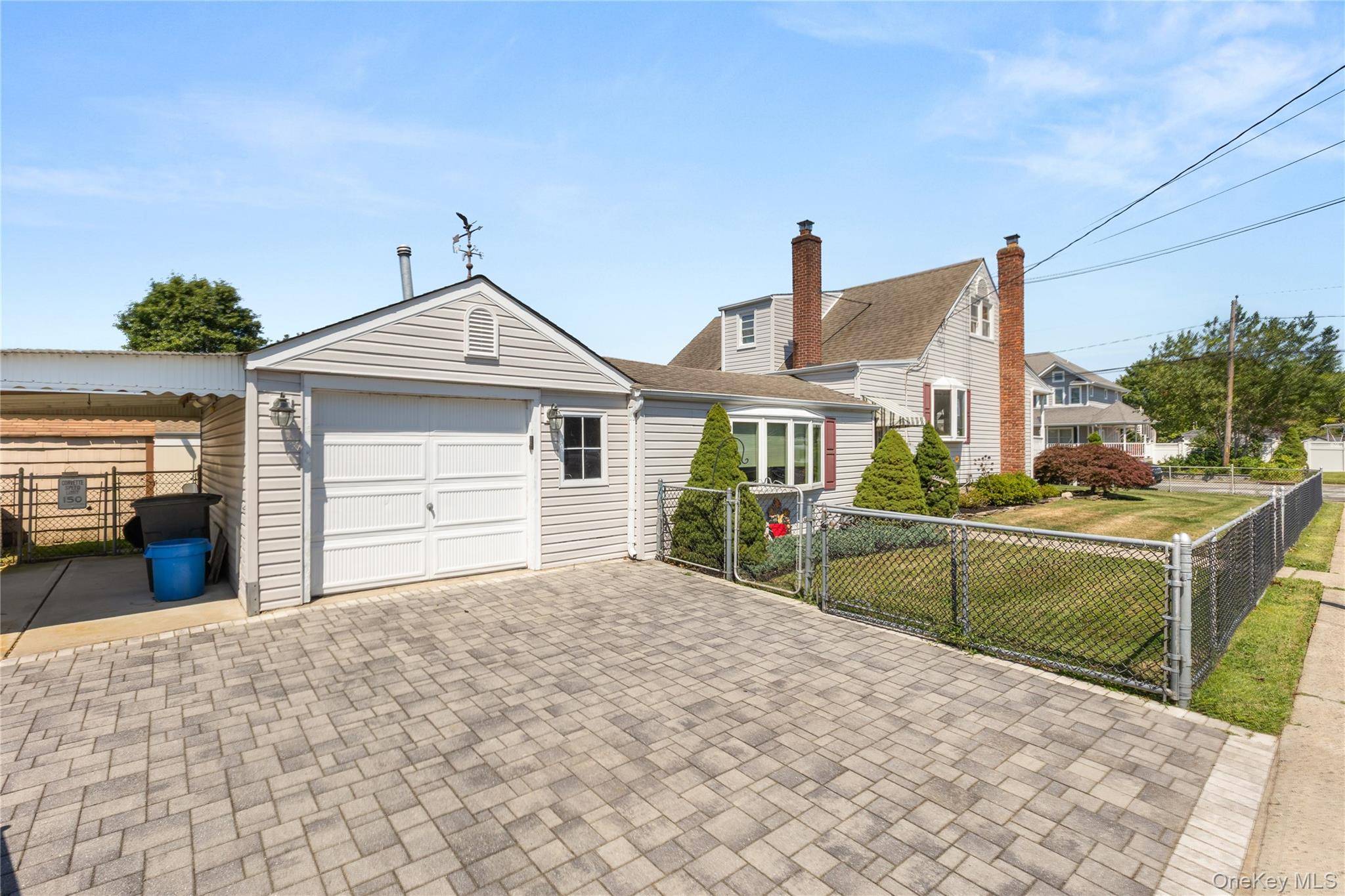 Lindenhurst, NY 11757,66 Inlet DR