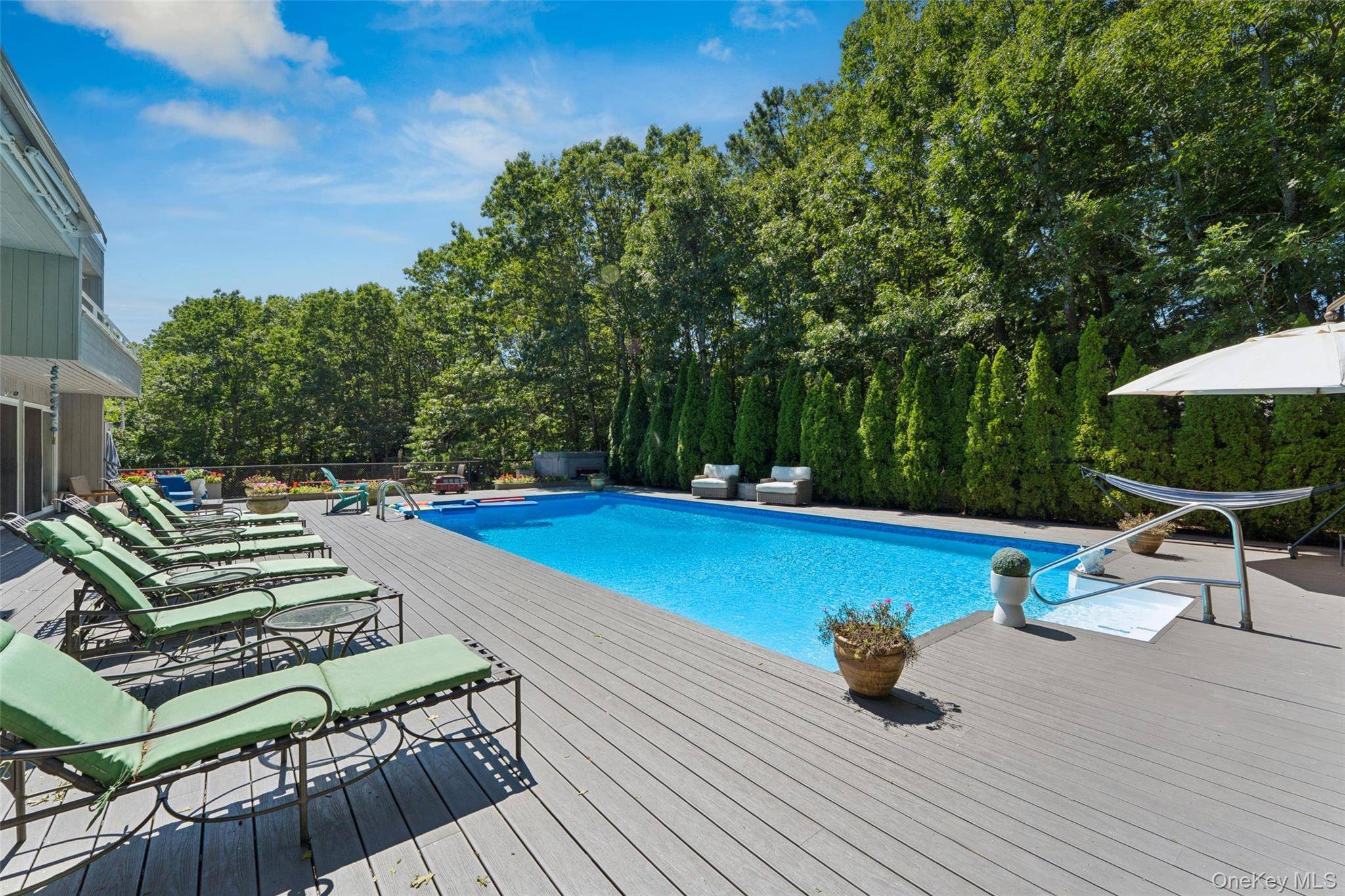 Quogue, NY 11959,16 Elizabeth Lane