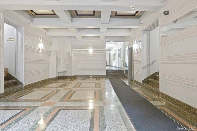 Brooklyn, NY 11209,8502 Fort Hamilton Pkwy #2H