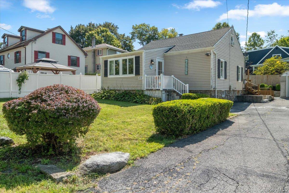 Mahopac, NY 10541,312 Brook RD