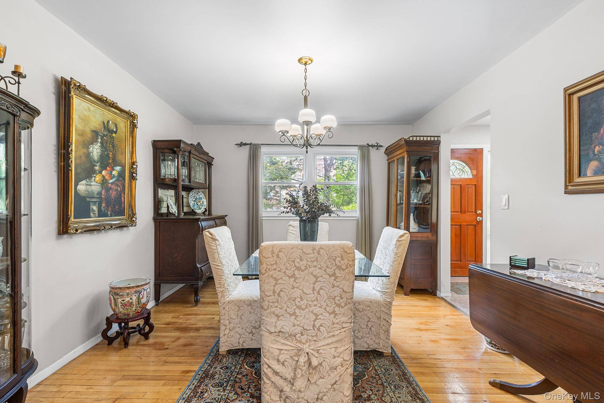 Bronxville, NY 10708,2 Rockledge RD