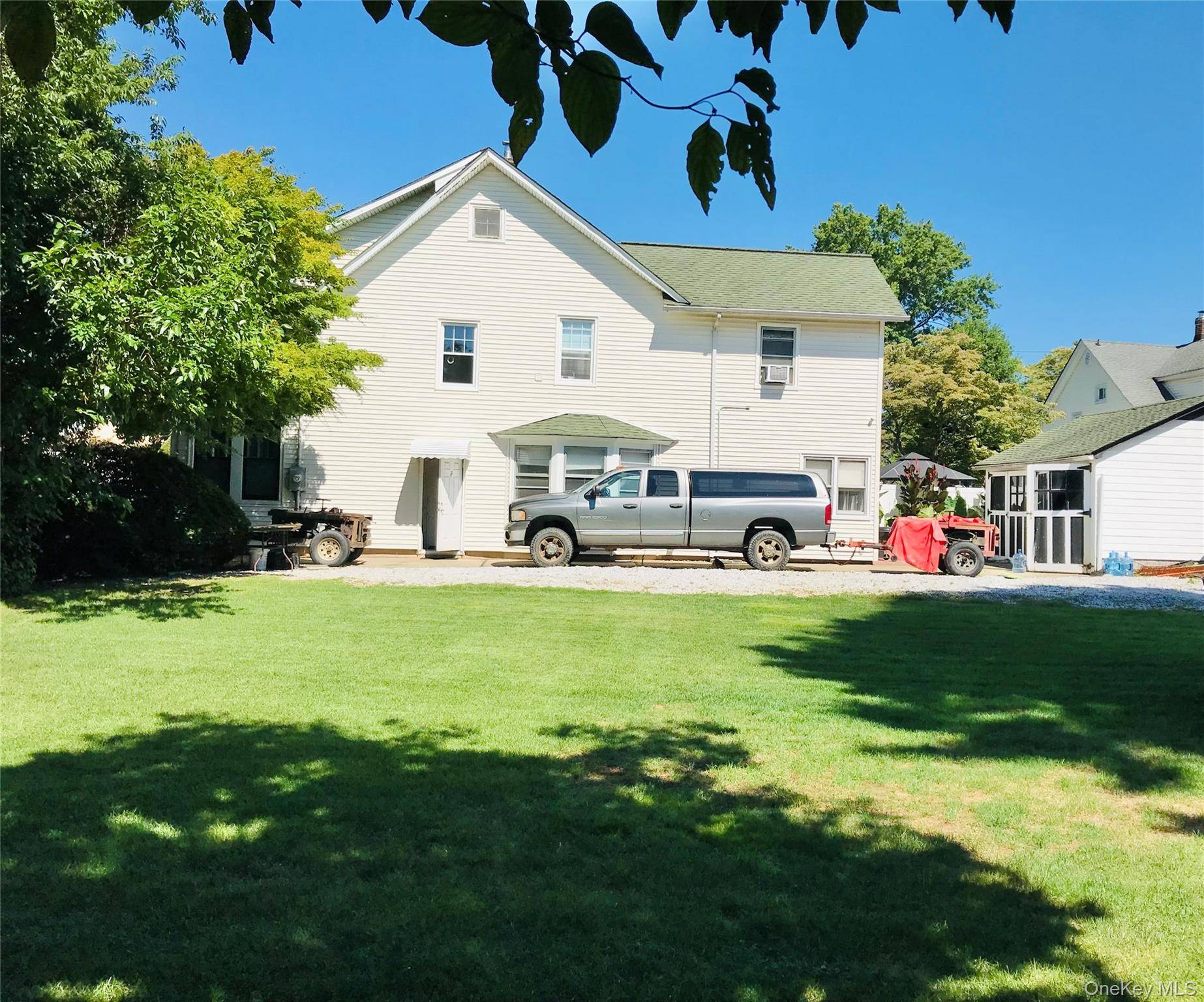 Westbury, NY 11590,154 Elmwood St