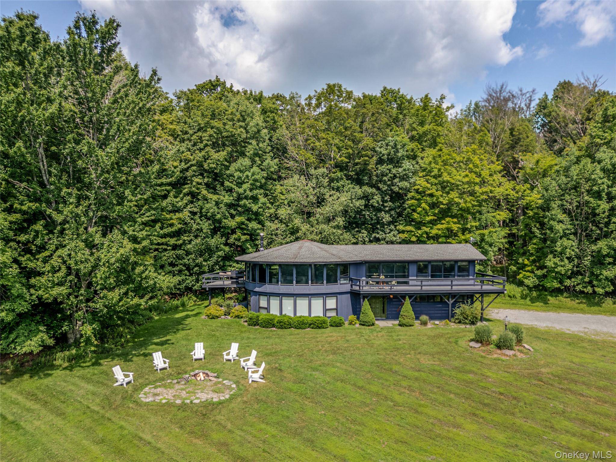 Windham, NY 12496,407 Mill ST