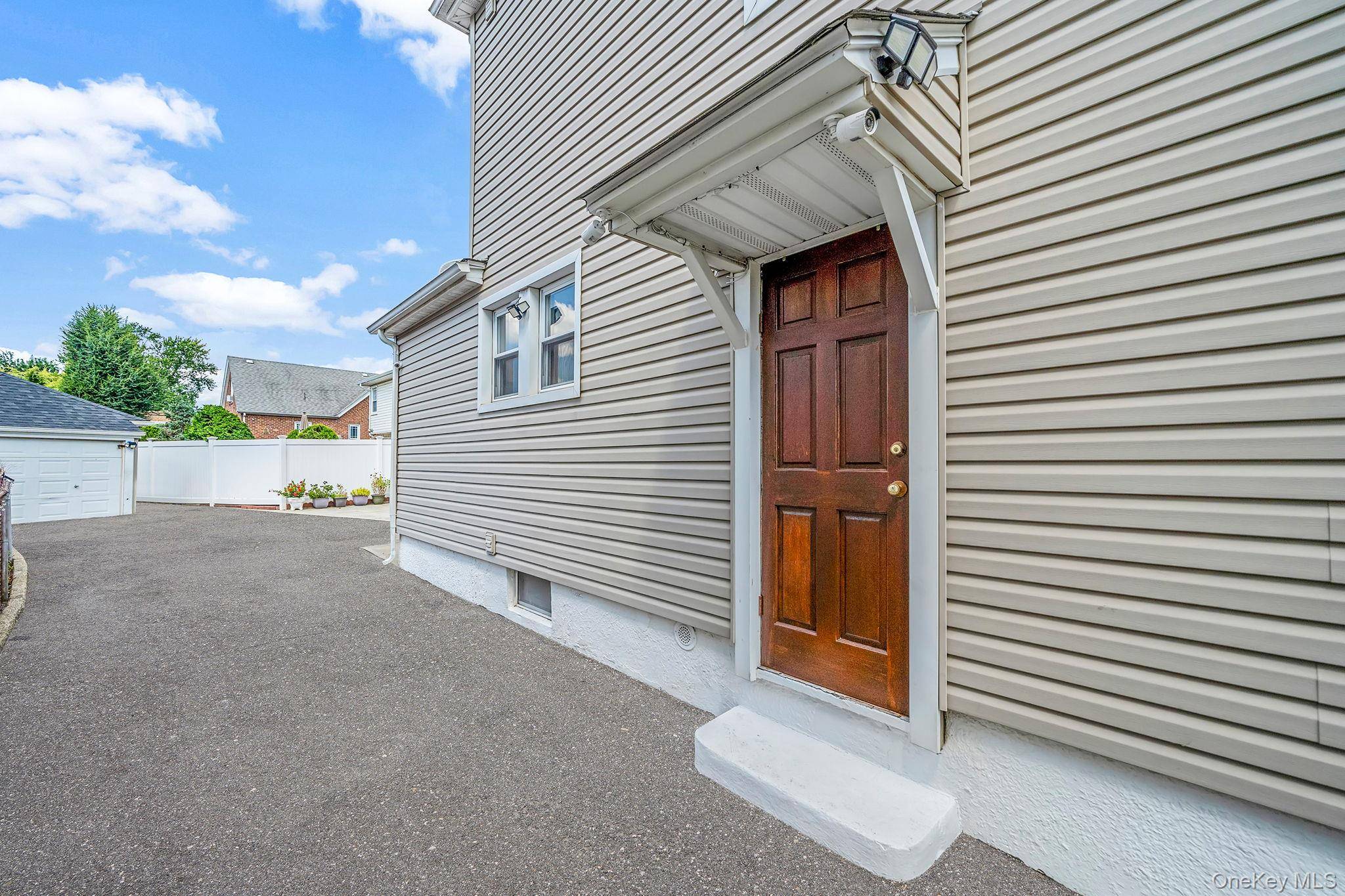 Valley Stream, NY 11580,58 N Montague ST