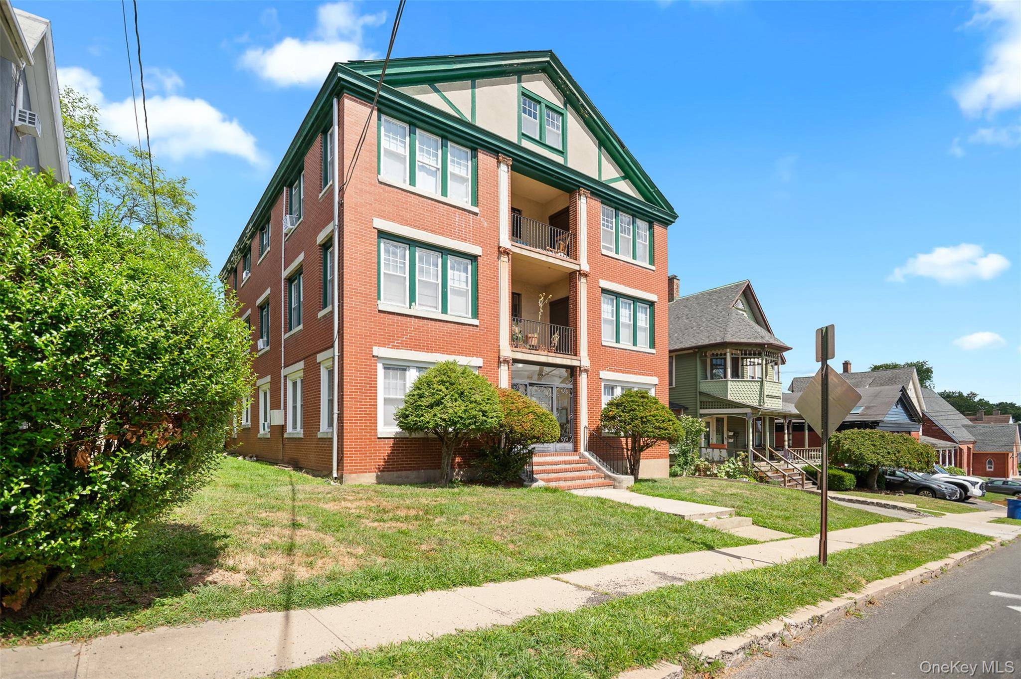 Nyack, NY 10960,128 High AVE