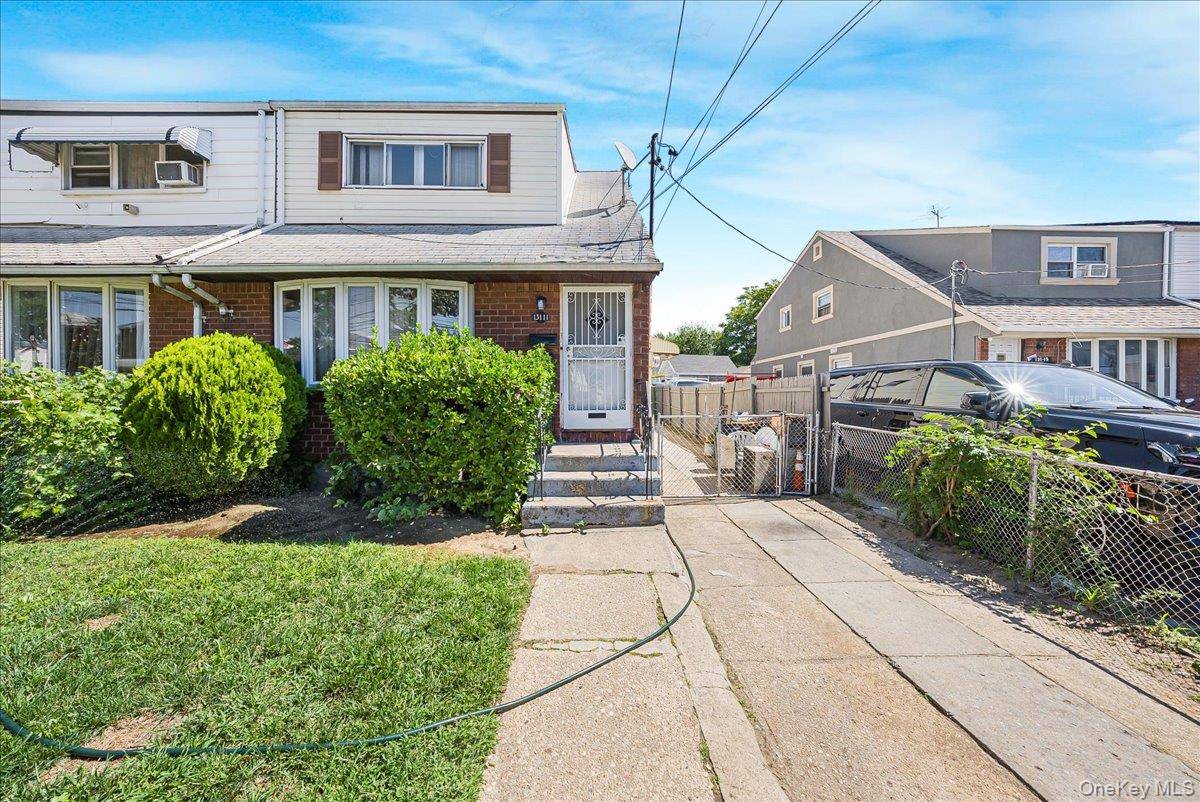 Jamaica, NY 11436,13111 142nd ST