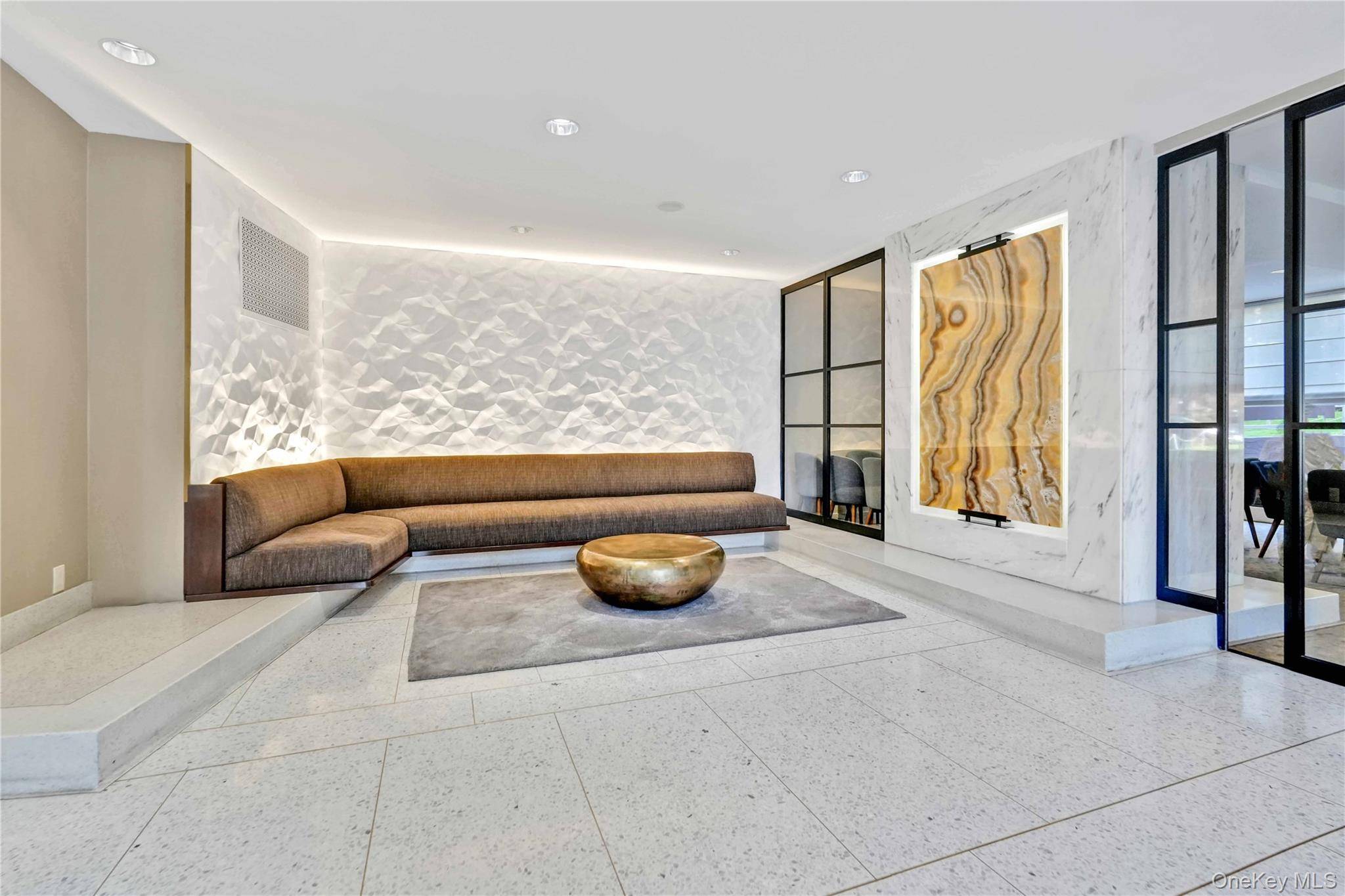 Forest Hills, NY 11375,66-36 Yellowstone BLVD #10A