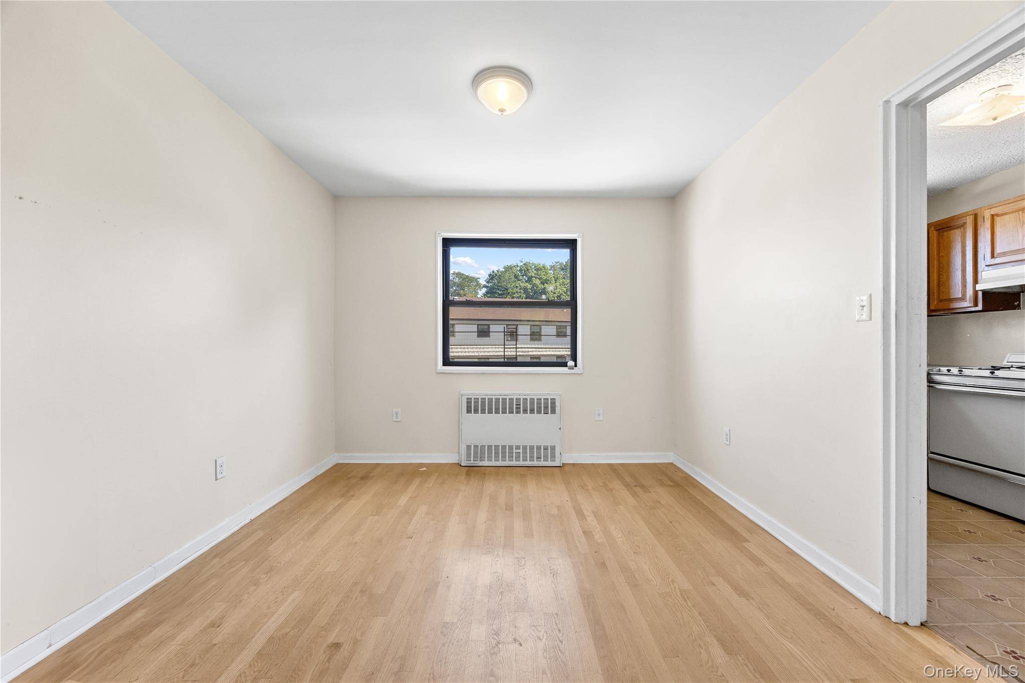 Flushing, NY 11367,6738 136th ST #B