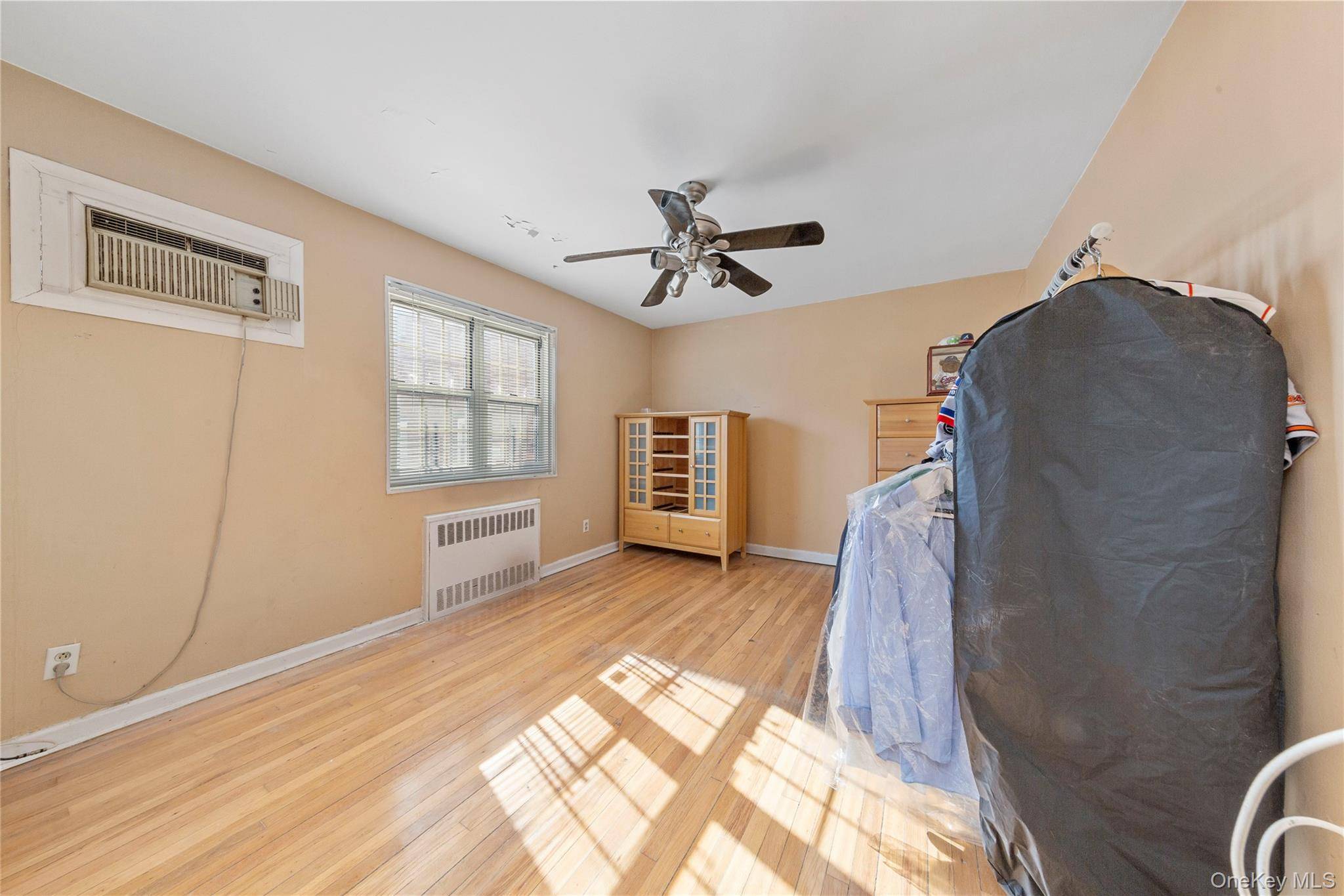 Oakland Gardens, NY 11364,69-21 215th ST #A