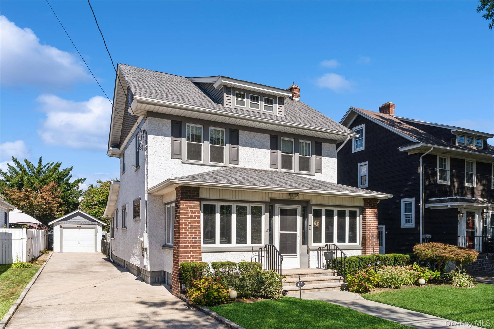 Lynbrook, NY 11563,63 Lenox AVE