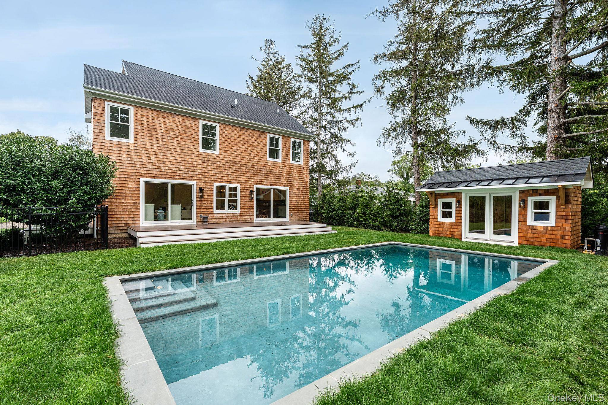 South Jamesport, NY 11970,957 Peconic Bay BLVD