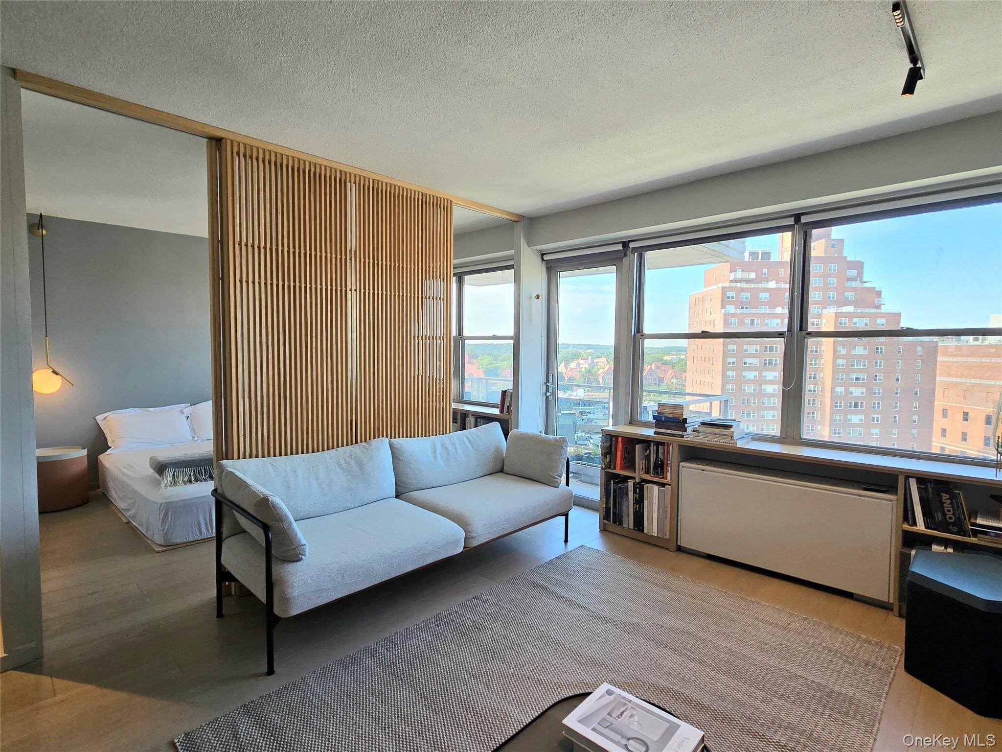 Forest Hills, NY 11375,70-31 108th ST #12F