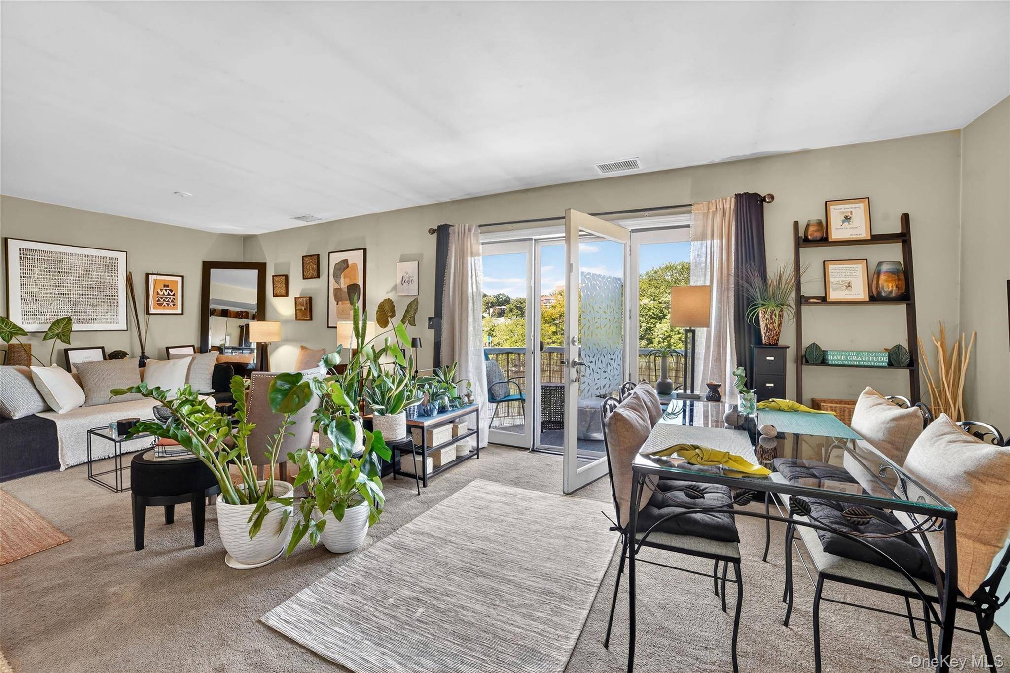 New Rochelle, NY 10805,37 Harbor LN #2A