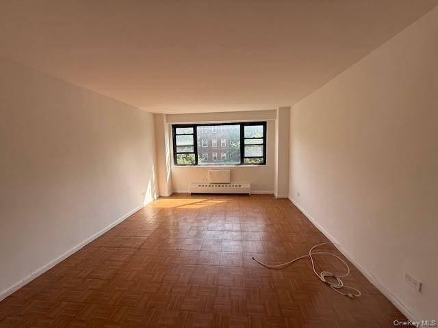 Kew Gardens, NY 11415,83-60 118th ST #6J