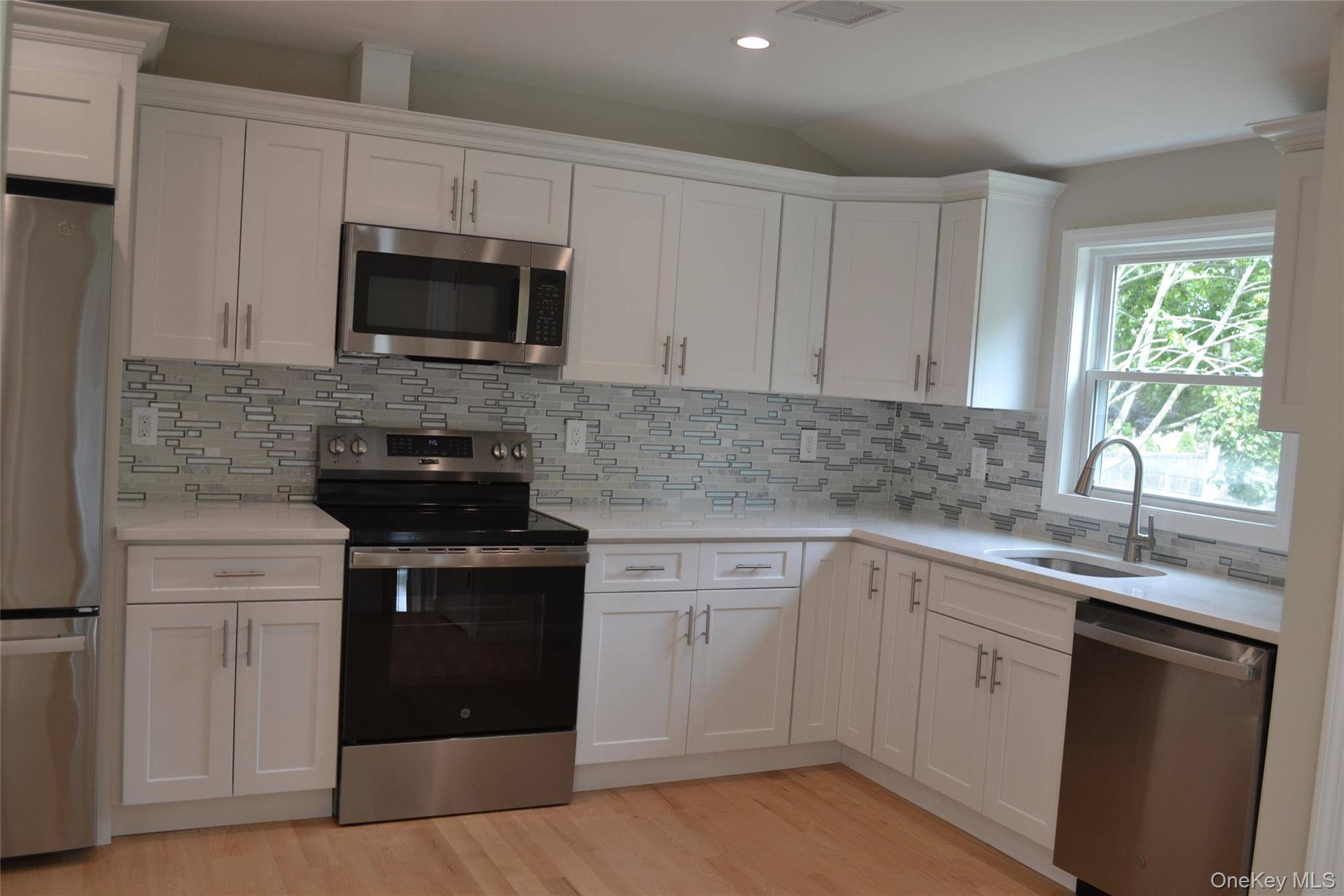 Islip Terrace, NY 11752,75 Sea Cliff ST