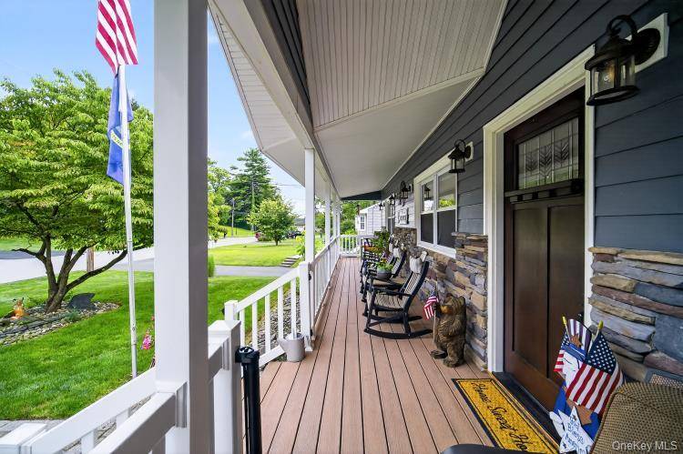 Wappingers Falls, NY 12601,16 Wendover DR