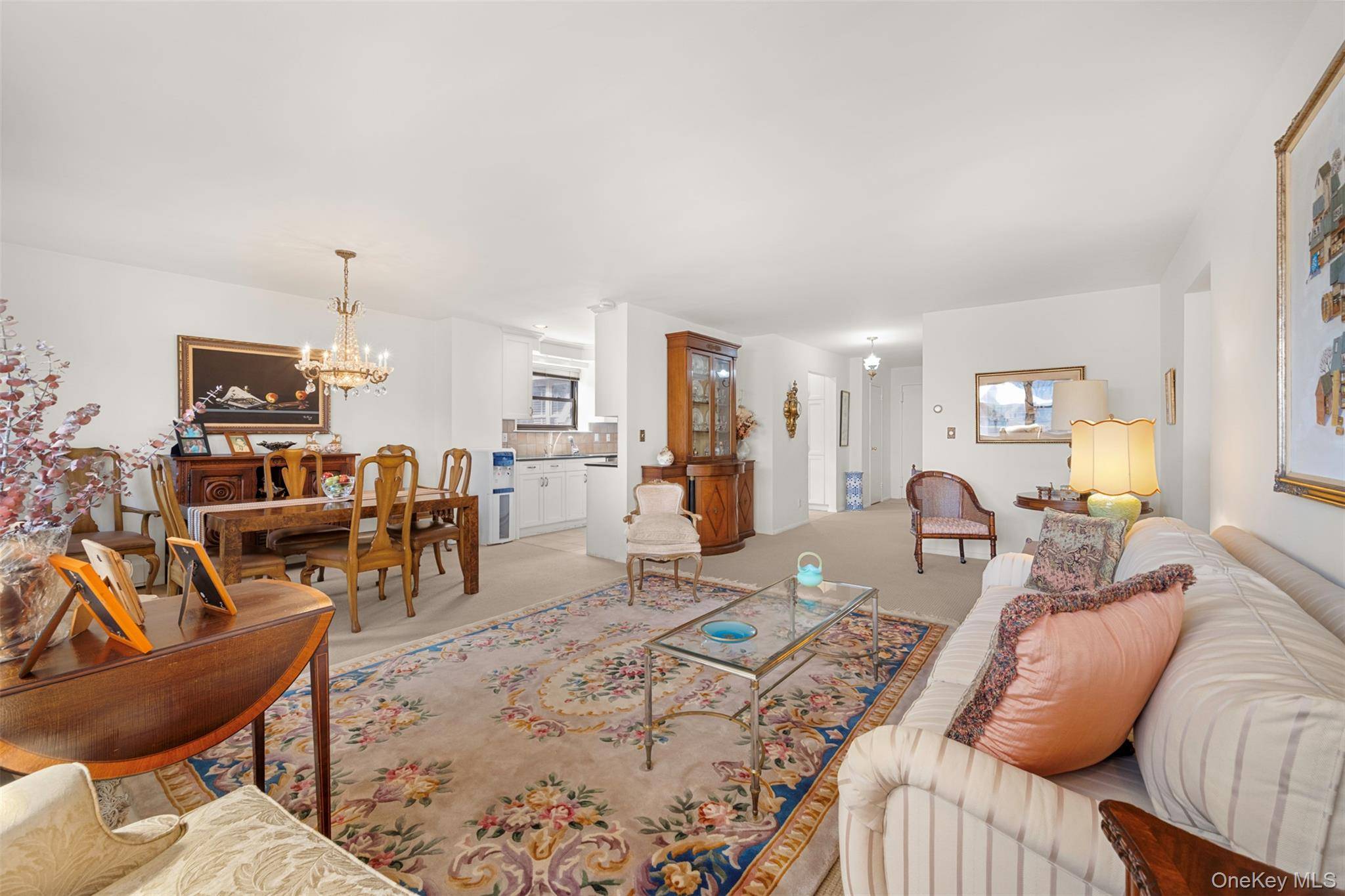 Great Neck, NY 11021,40 Stoner AVE #3I