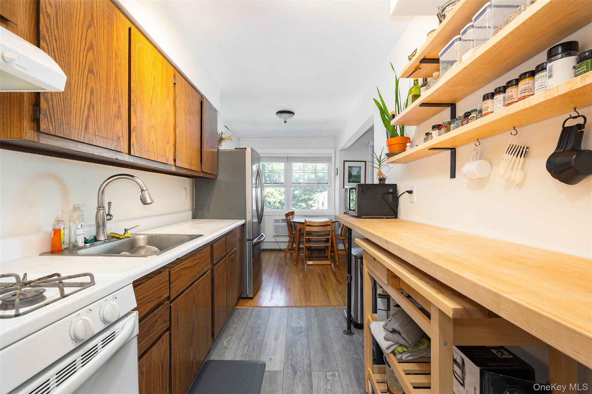 Beacon, NY 12508,4 Colonial RD #118