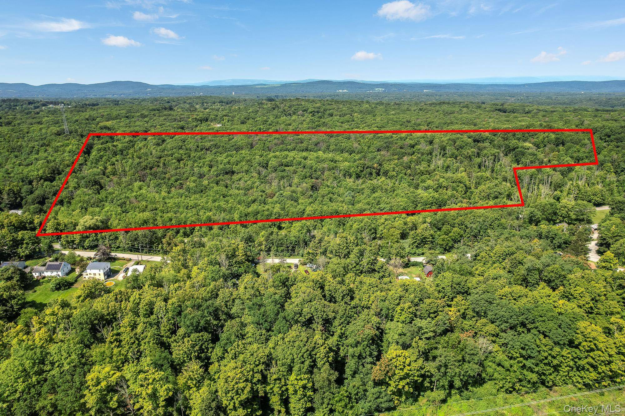 Hyde Park, NY 12538,149 S Quaker LN