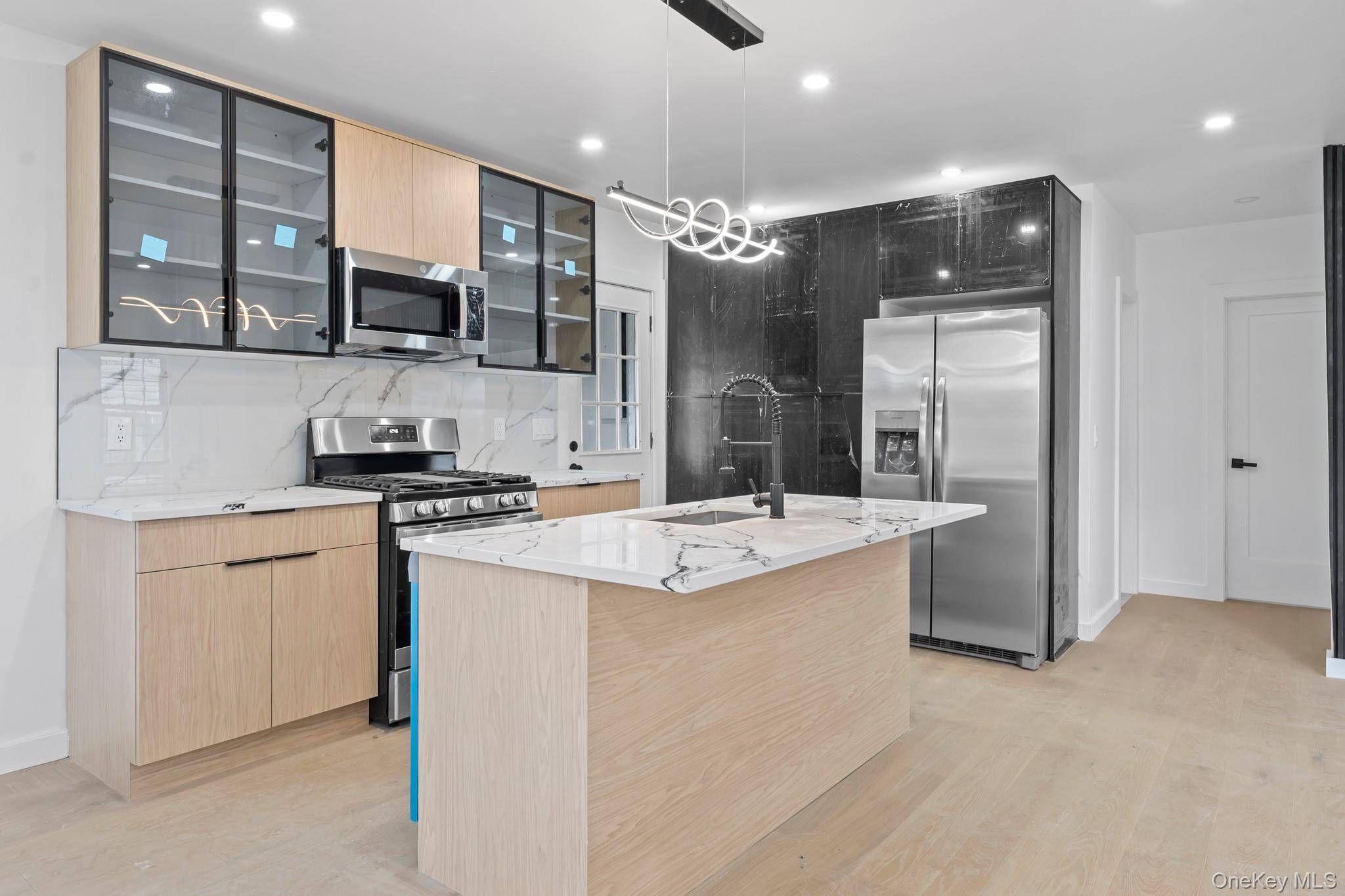 Far Rockaway, NY 11691,526 Grassmere TER