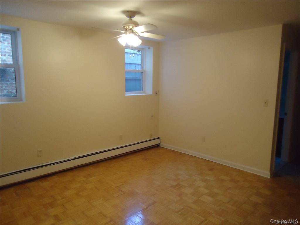 Hastings-on-hudson, NY 10706,33 Washington AVE #B1