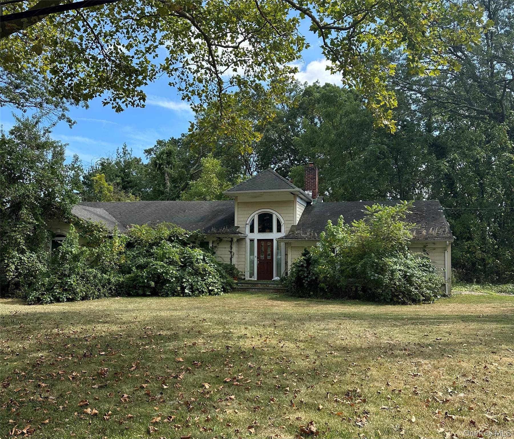 Dix Hills, NY 11746,10 Knell LN