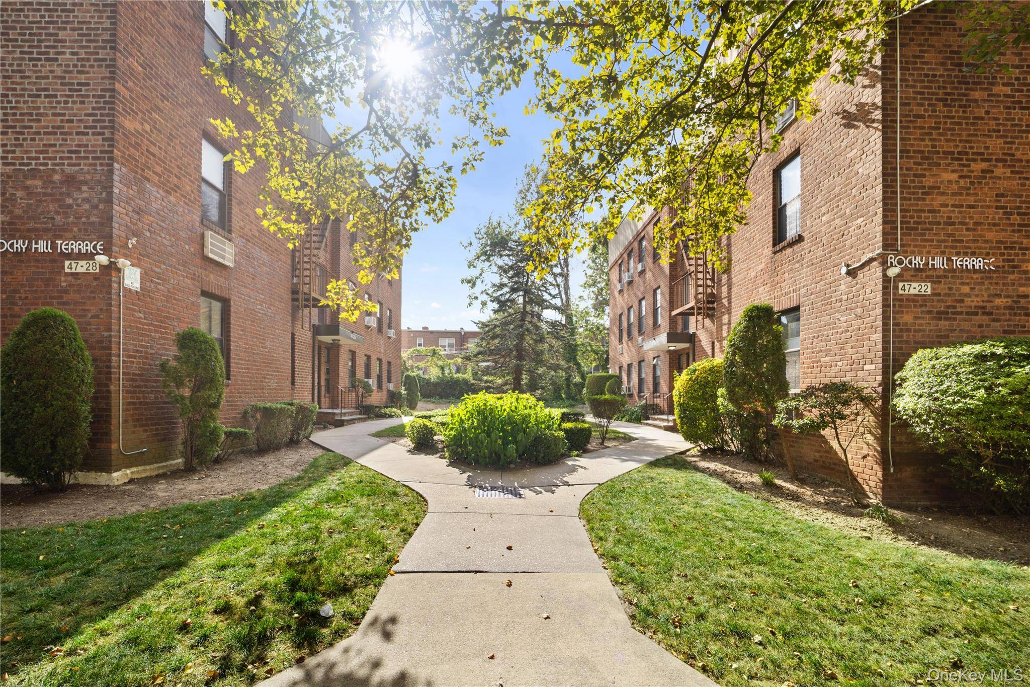 Bayside, NY 11364,47-22 215th PL #2B