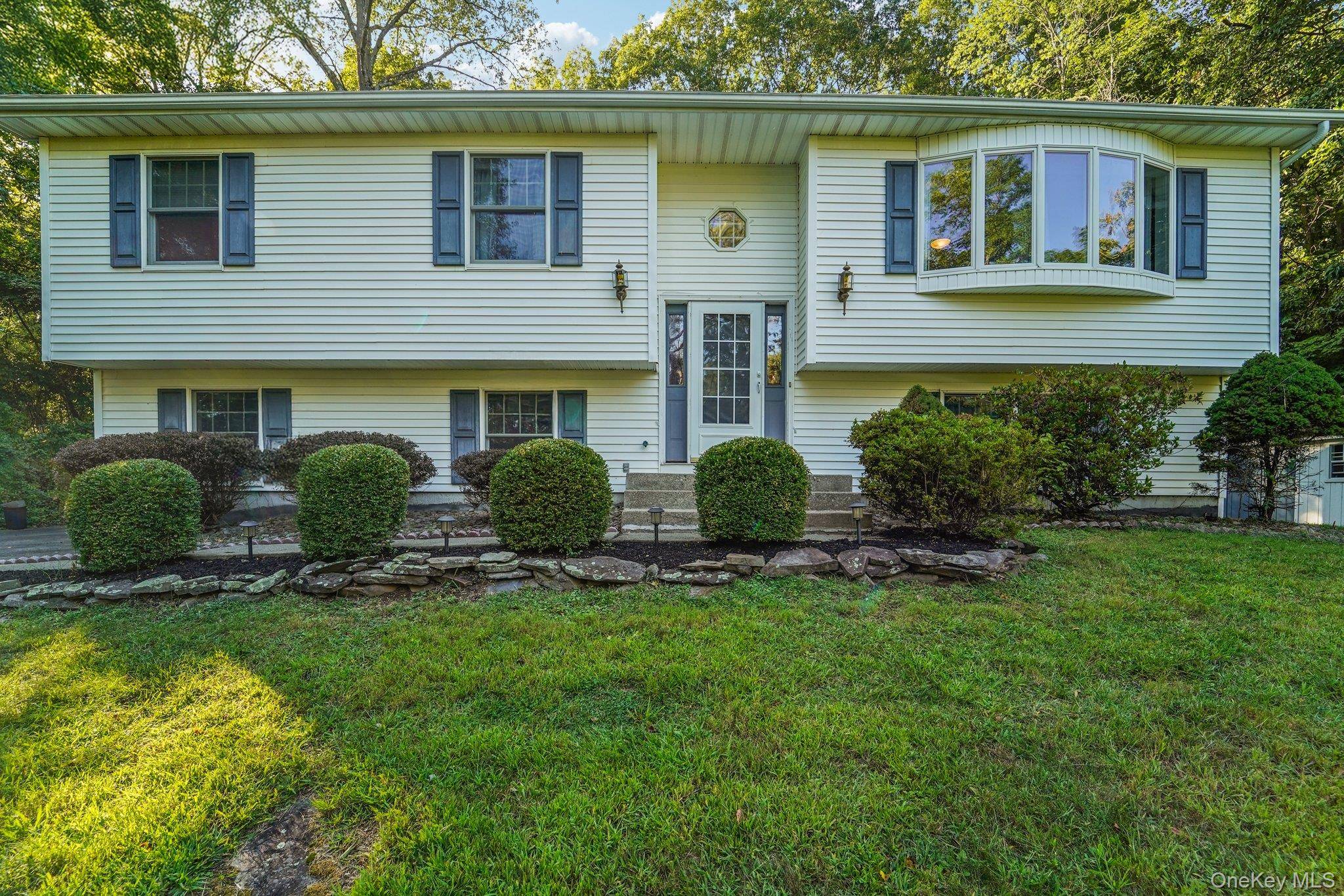 New Windsor, NY 12553,64 Palomino PL