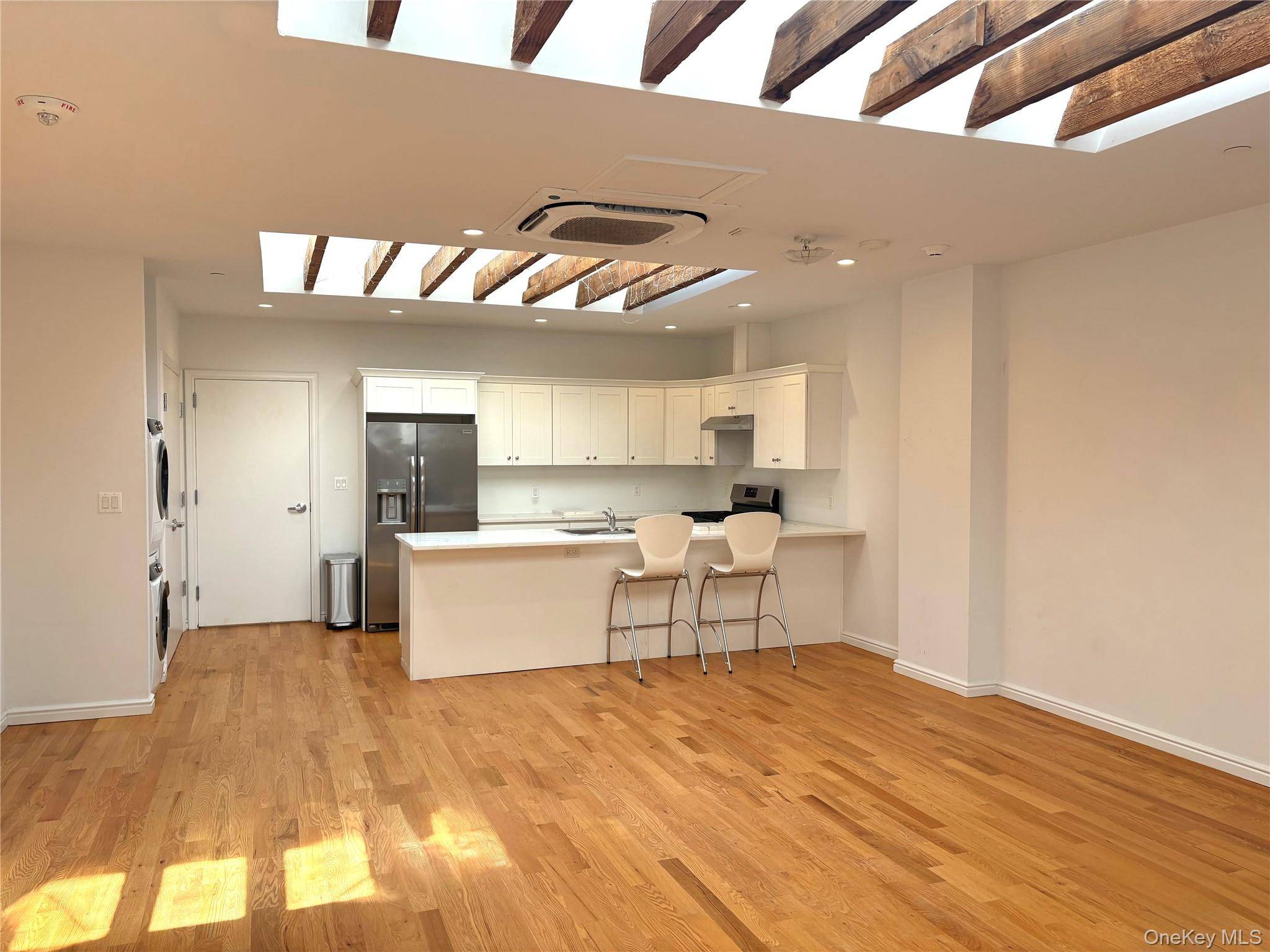Valley Stream, NY 11580,Address not disclosed
