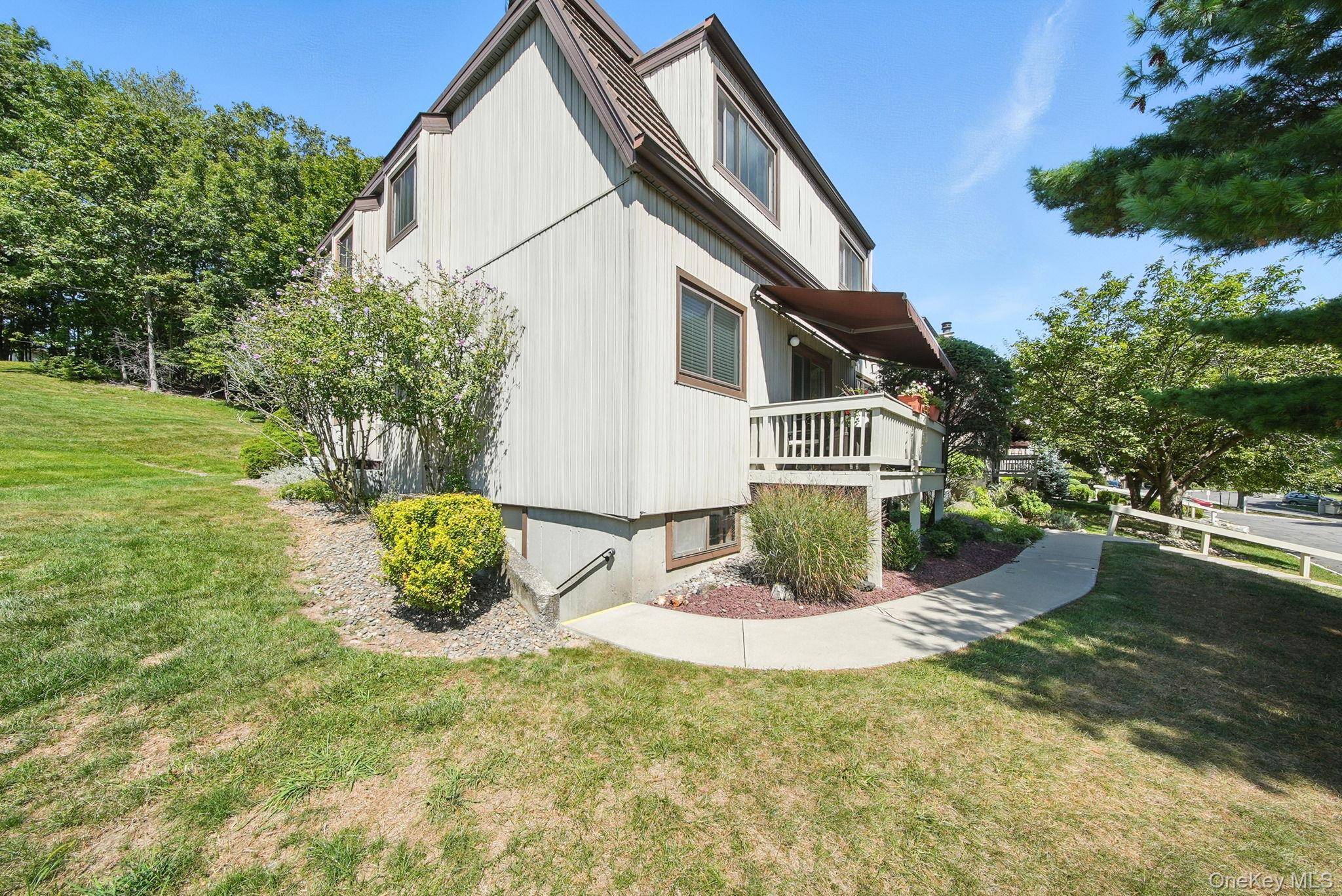 Middletown, NY 10940,26 Sycamore DR