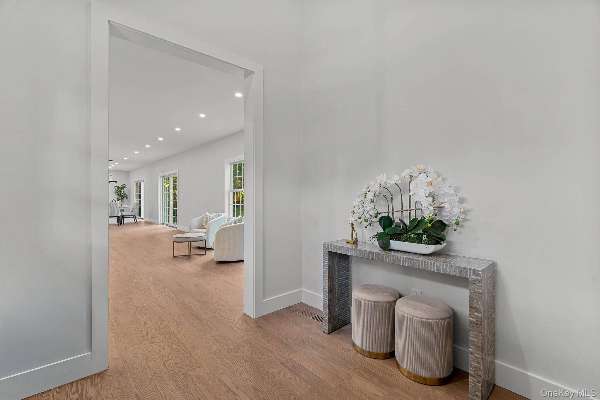 Poughkeepsie, NY 12603,271 Diddell RD