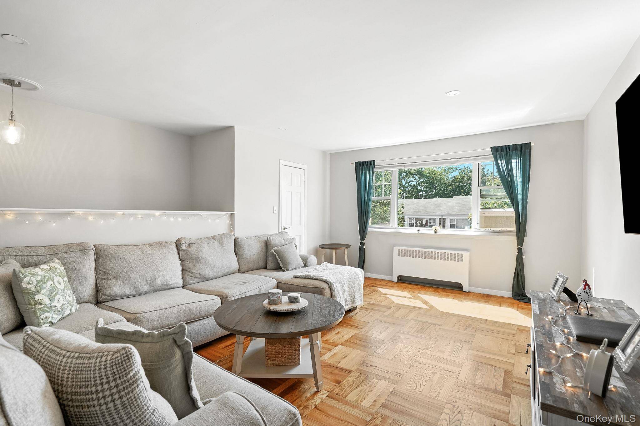 White Plains, NY 10603,11 Westview AVE #7-2